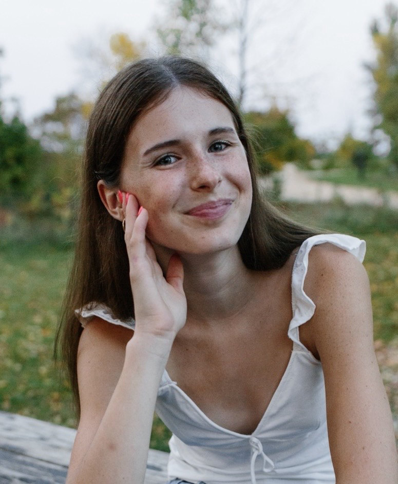 Luna Scorzelli, Pre-Medical Student
